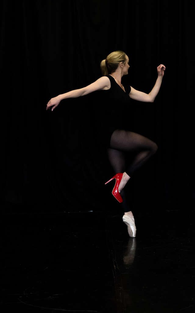 Compagnie Eugénie Andrin - ‘We're not all Cinderellas"