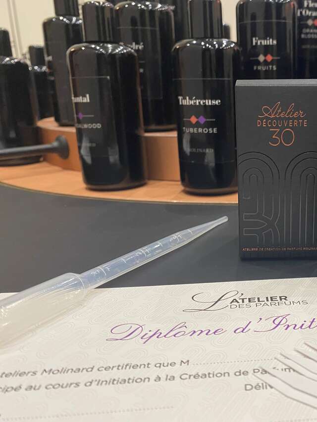 Atelier de création et rencontre avec Chrystelle, cultivatrice passionnée - Parfumerie Molinard - Grasse
